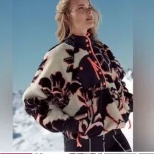 Hit The Slopes Printed Pullover